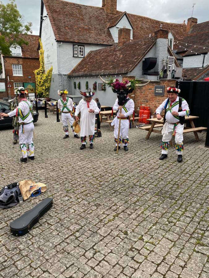 The Brewery Tap Hotel Abingdon-on-Thames ภายนอก รูปภาพ